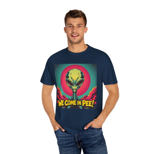 Humorous Alien T-shirt - WE COME IN PEE! - Fun Graphic Tee, Quirky Gift, Unisex Casual Wear, Perfect for Sci-Fi Lovers, Halloween Party - Image 10
