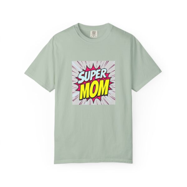 Super Mom Vintage T-Shirt, Gift for Moms, Mother's Day Tee, Unisex Graphic Tee, Casual Wear, Superhero Mom Apparel - Image 3