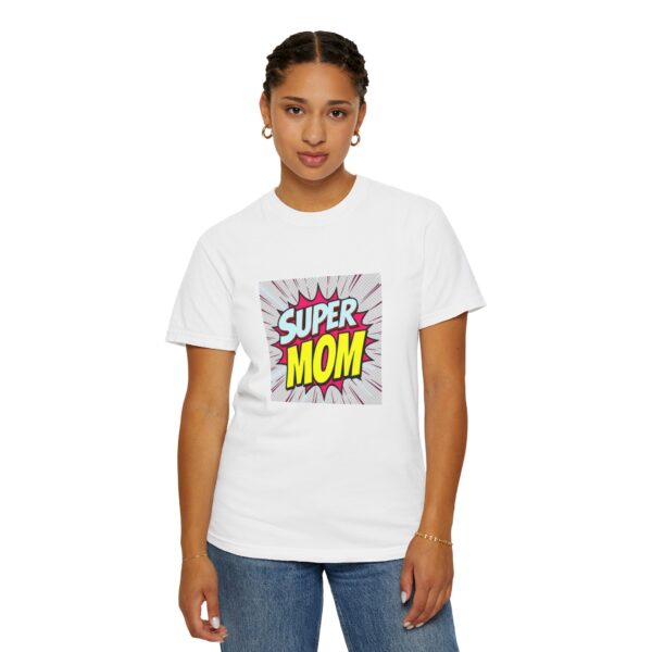 Super Mom Vintage T-Shirt, Gift for Moms, Mother's Day Tee, Unisex Graphic Tee, Casual Wear, Superhero Mom Apparel - Image 6